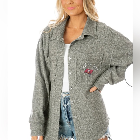 gameday couture Jackets & Blazers - Tampa Bay Buccaneers Button-Up Shacket with Embroidered Logo Sz Med